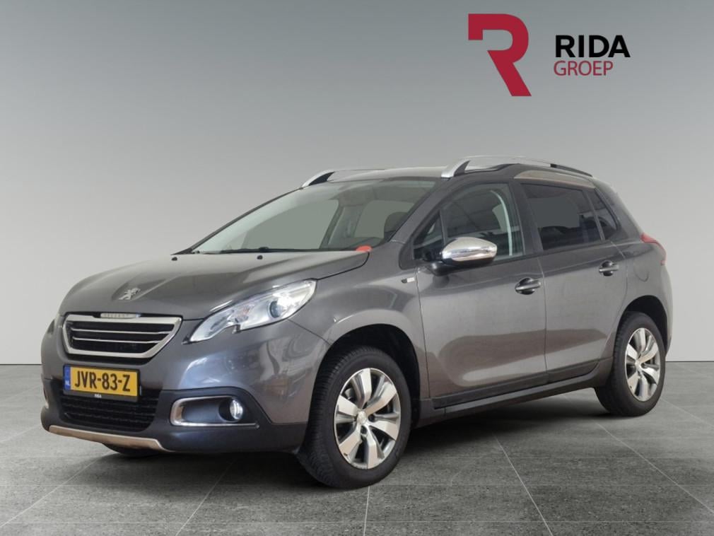 Peugeot 2008 1.2i style