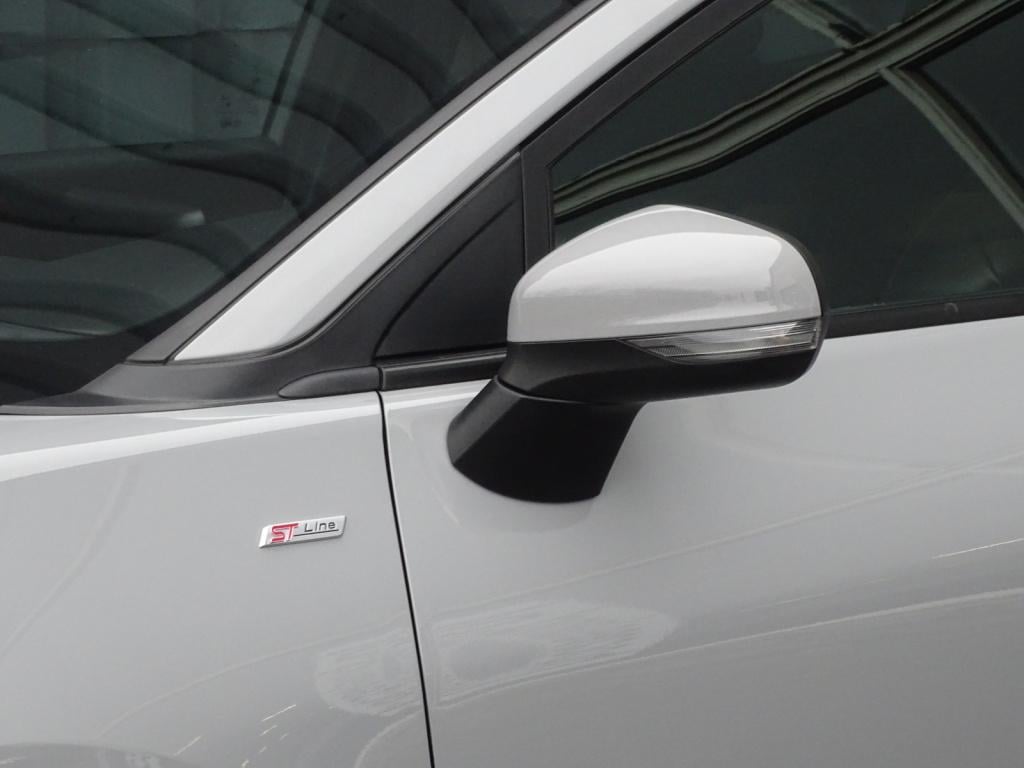 Ford Puma 1.0 ecoboost hybrid st-line x first edition