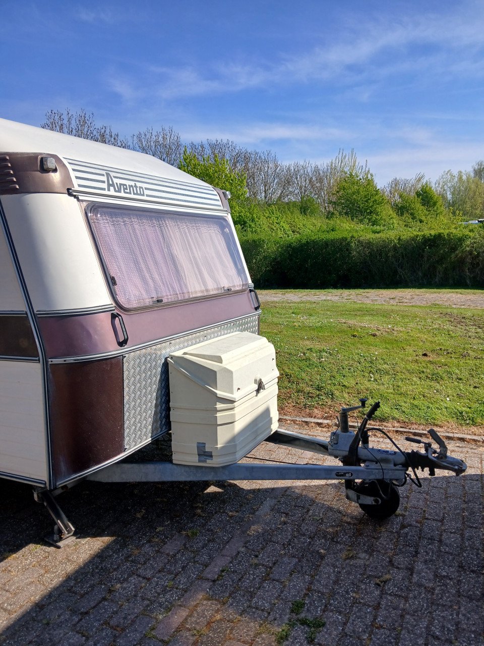 Caravan Avento 395 T Luxe (stapelbed)