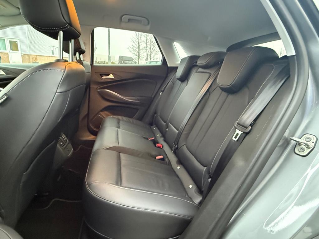 Opel Grandland X 1.6 turbo hybrid business elegance