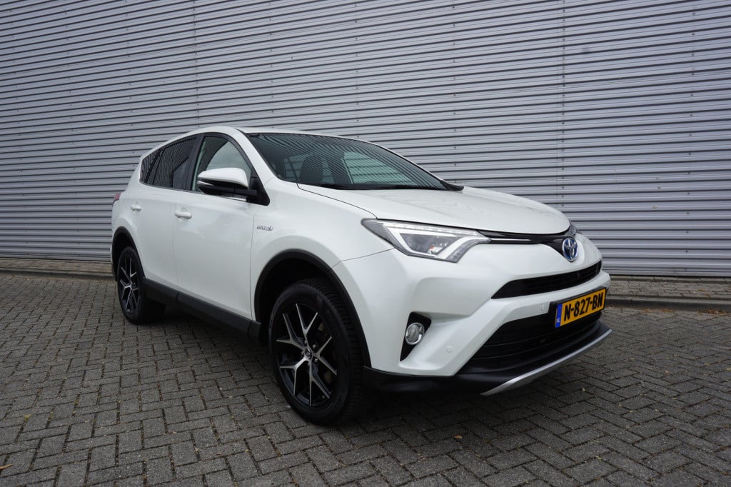 Toyota Rav4 2.5 hybrid awd style - automaat / climate / navi / cruise / ele
