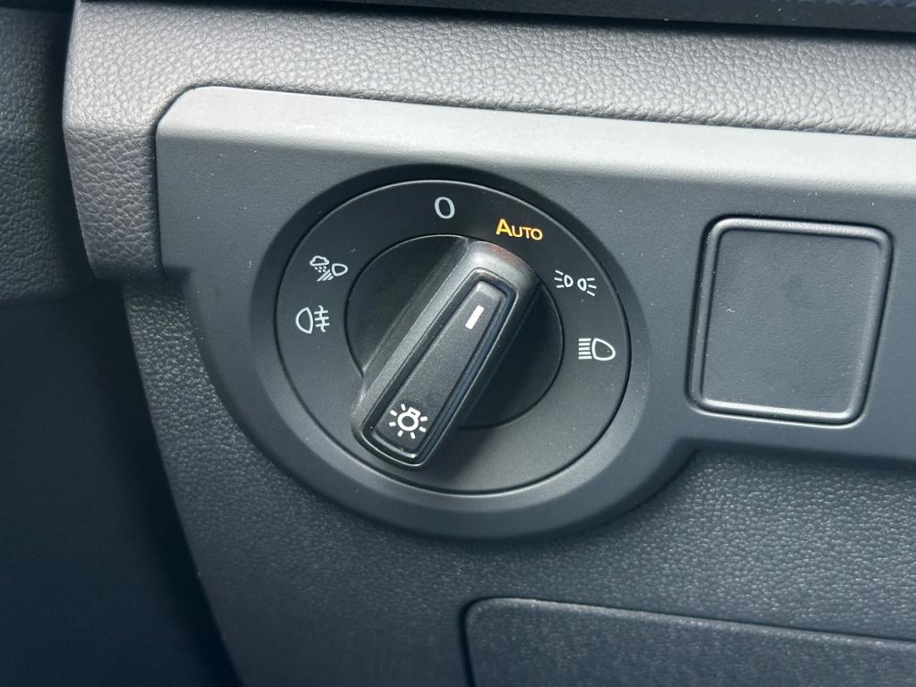 Volkswagen T-cross 1.5 tsi 150pk dsg r-line | black style | trekhaak | iq l