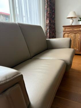 Mooie beige bank (2-zit)