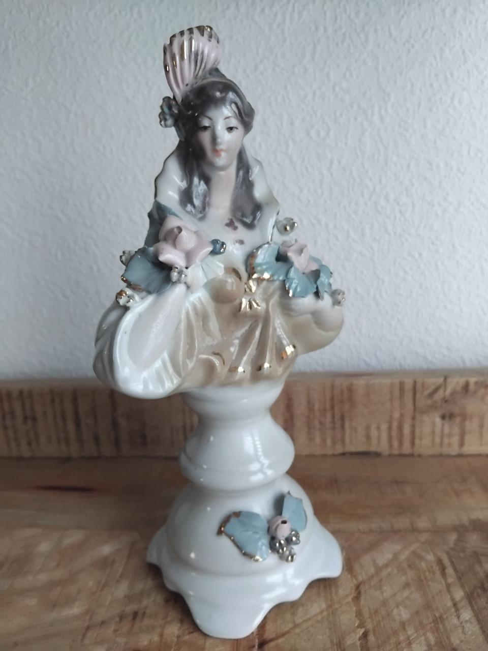 Vintage Porselein Beeldje