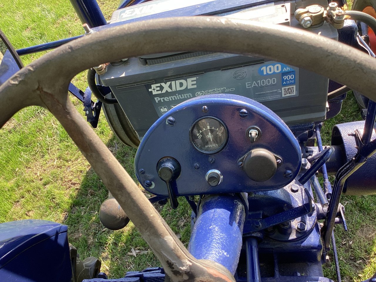 Fordson E27N Blauwe reiger