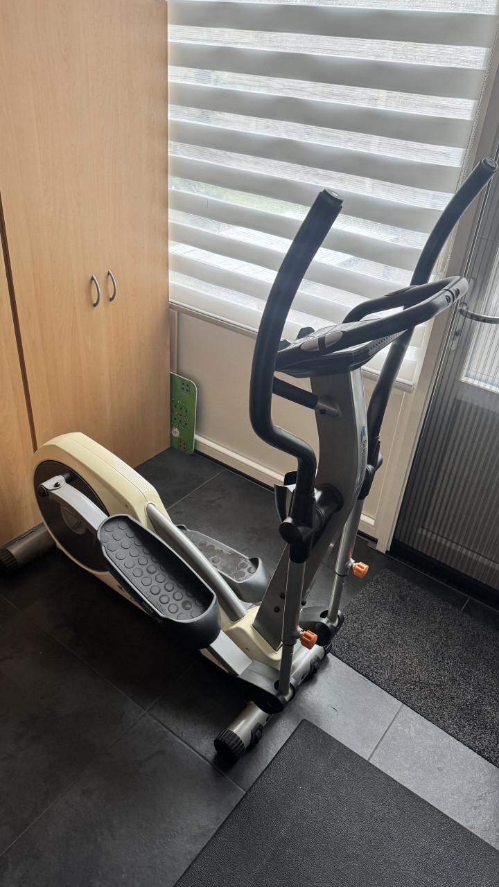 Crosstrainer Cardiostrong EX40