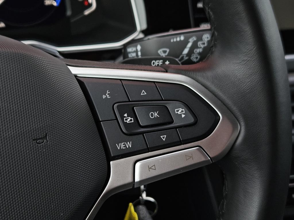 Volkswagen Taigo 1.5 tsi dsg r-line | acc | camera | carplay