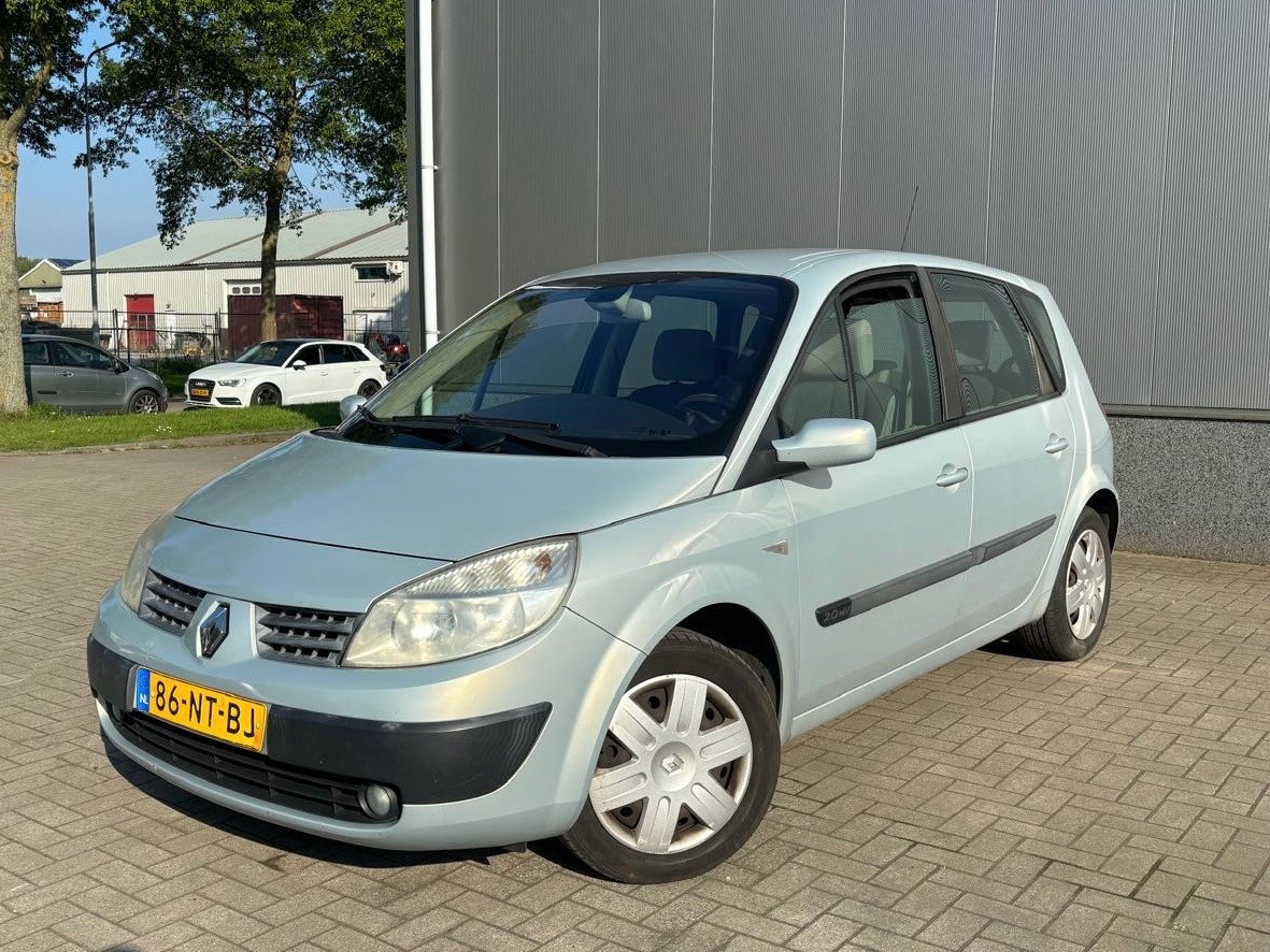 Renault Scenic 2.0-16V Dynamique Comfort