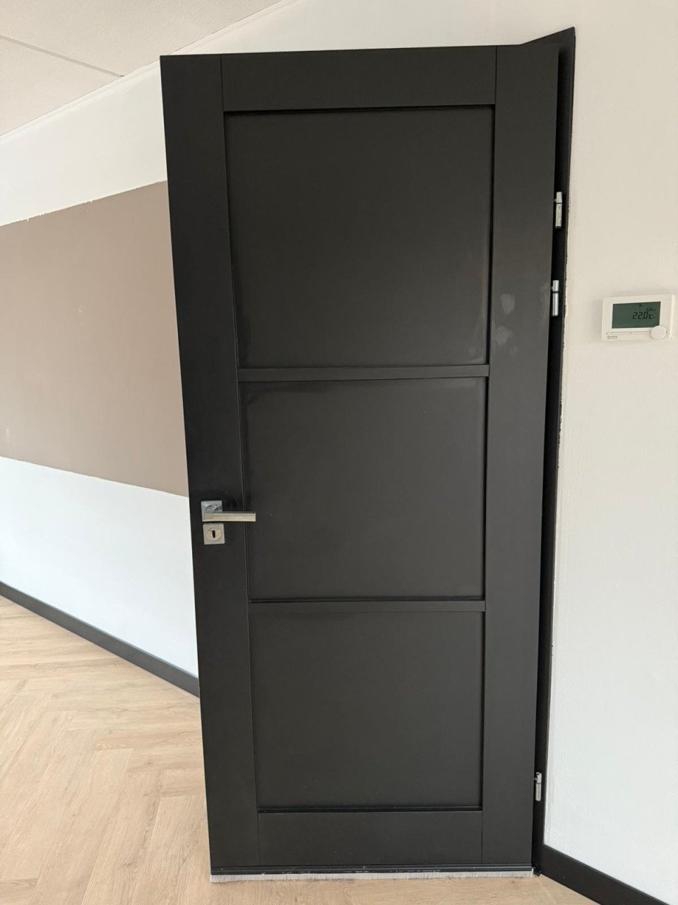 Opdekdeur zwart steel-look