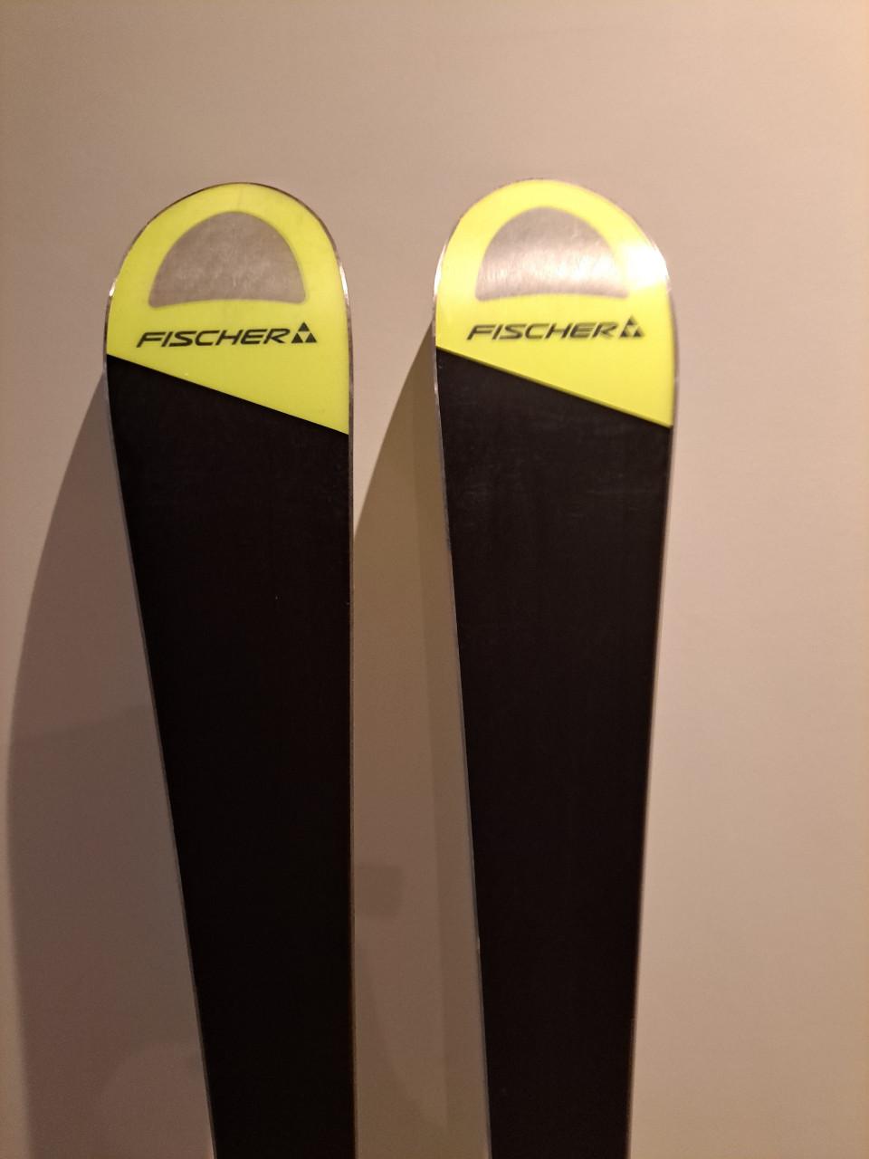 Fischer ski's. Worldcup RC pro, lengte 170