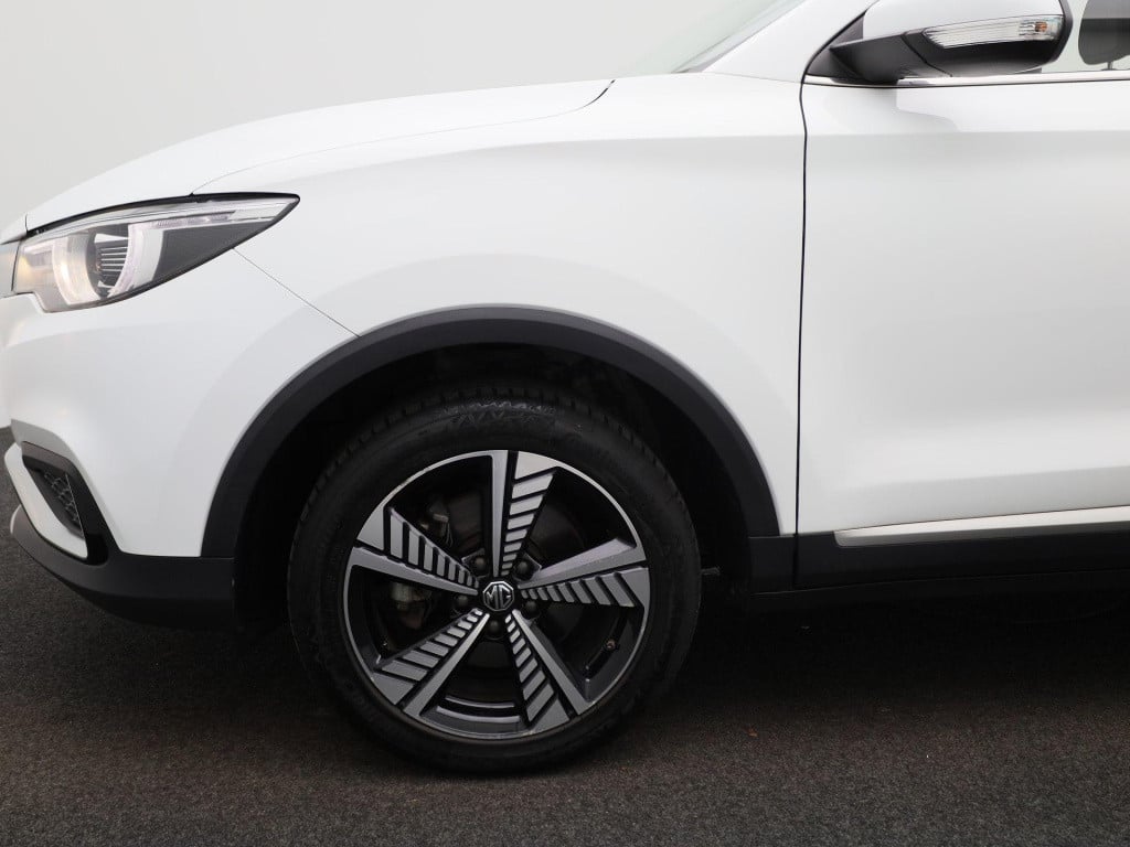 MG Zs Ev mg luxury 45 kwh