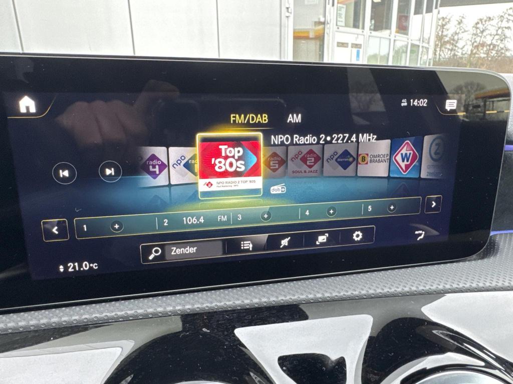Mercedes-Benz A-Klasse 200 amg line apple carplay/night pakket/ambianceligh