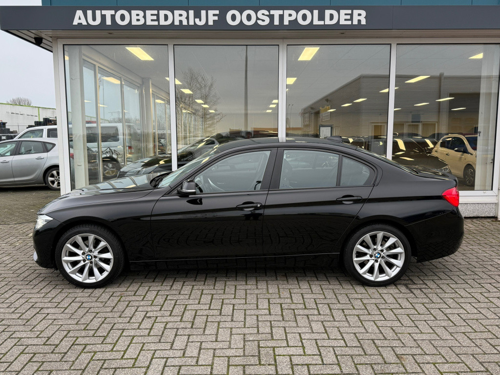 BMW 3-serie 318i executive
