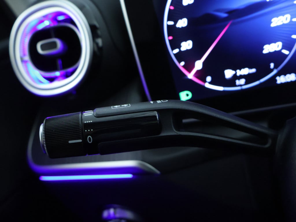 Mercedes-Benz Glc coupé 300 e 4matic amg plug-in hybride | trekhaak |  pano