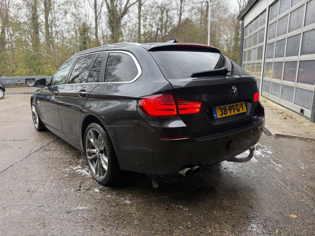 Bmw 5-Serie touring 528i 6-cilinder High executive
