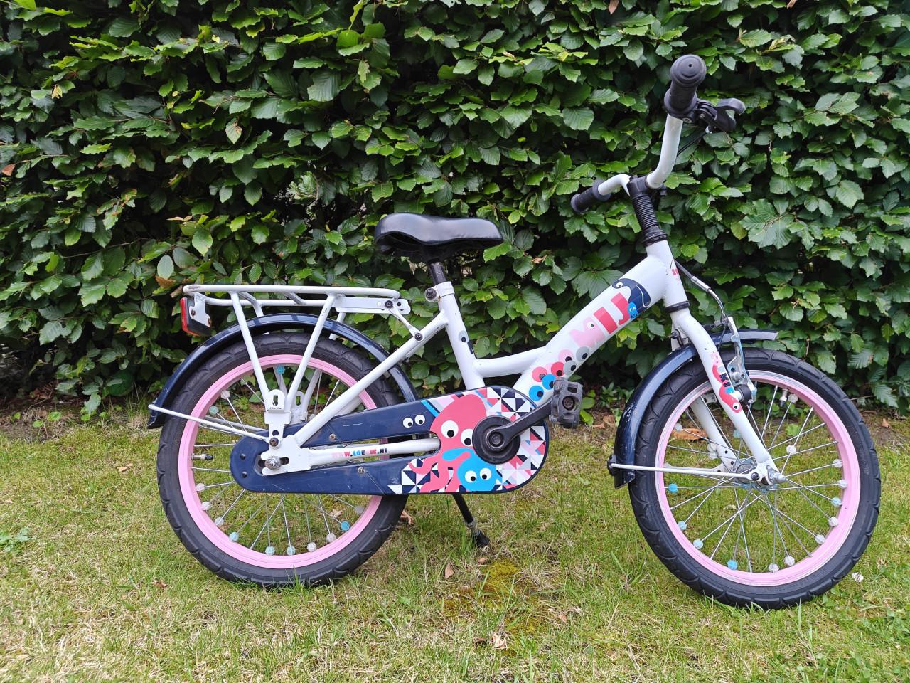 Te koop 16" Loeki kinderfiets