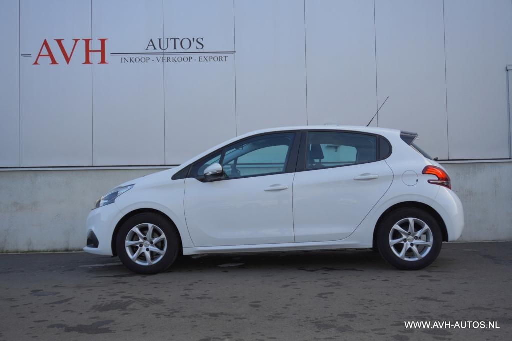 Peugeot 208 1.2 puretech blue lion