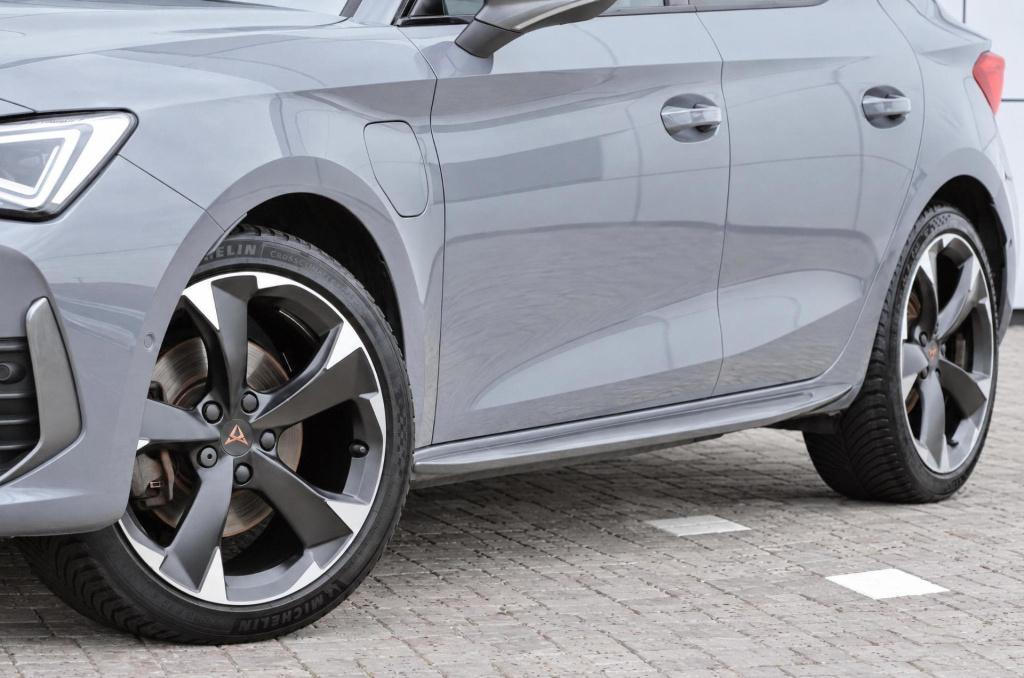 Cupra Leon 1.4 e-hybrid business 204pk dsg6 soh 100%