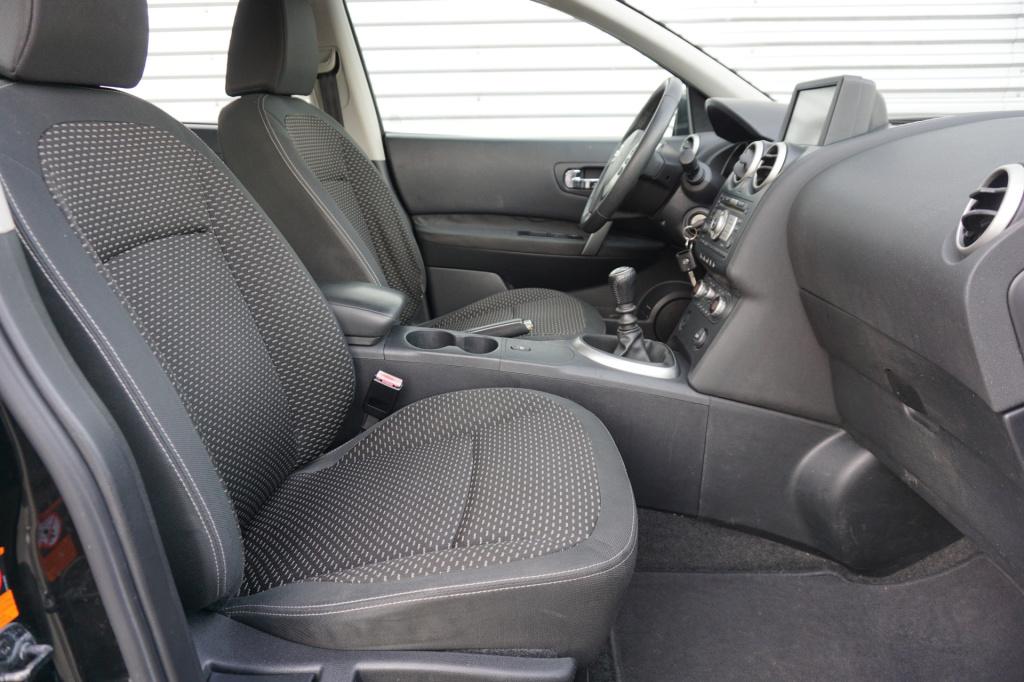 Nissan Qashqai 2.0 tekna climate / navi / cruise / camera / trekhaak / elek