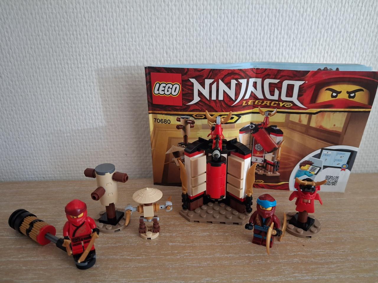 Lego ninjago met oefenplaats setnr 70680