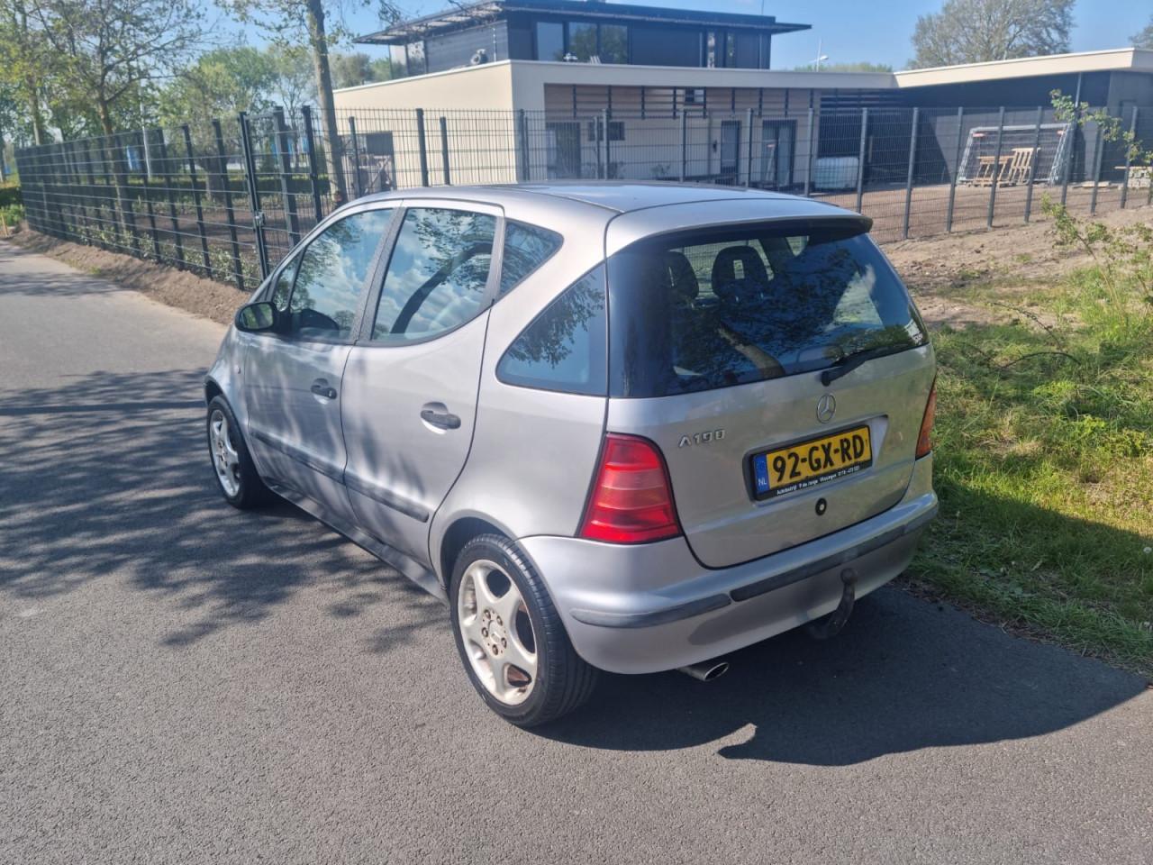 Mercedes a190 avantgarde bouwjaar 2001 zeer mooi 216.000km apk 10-2026