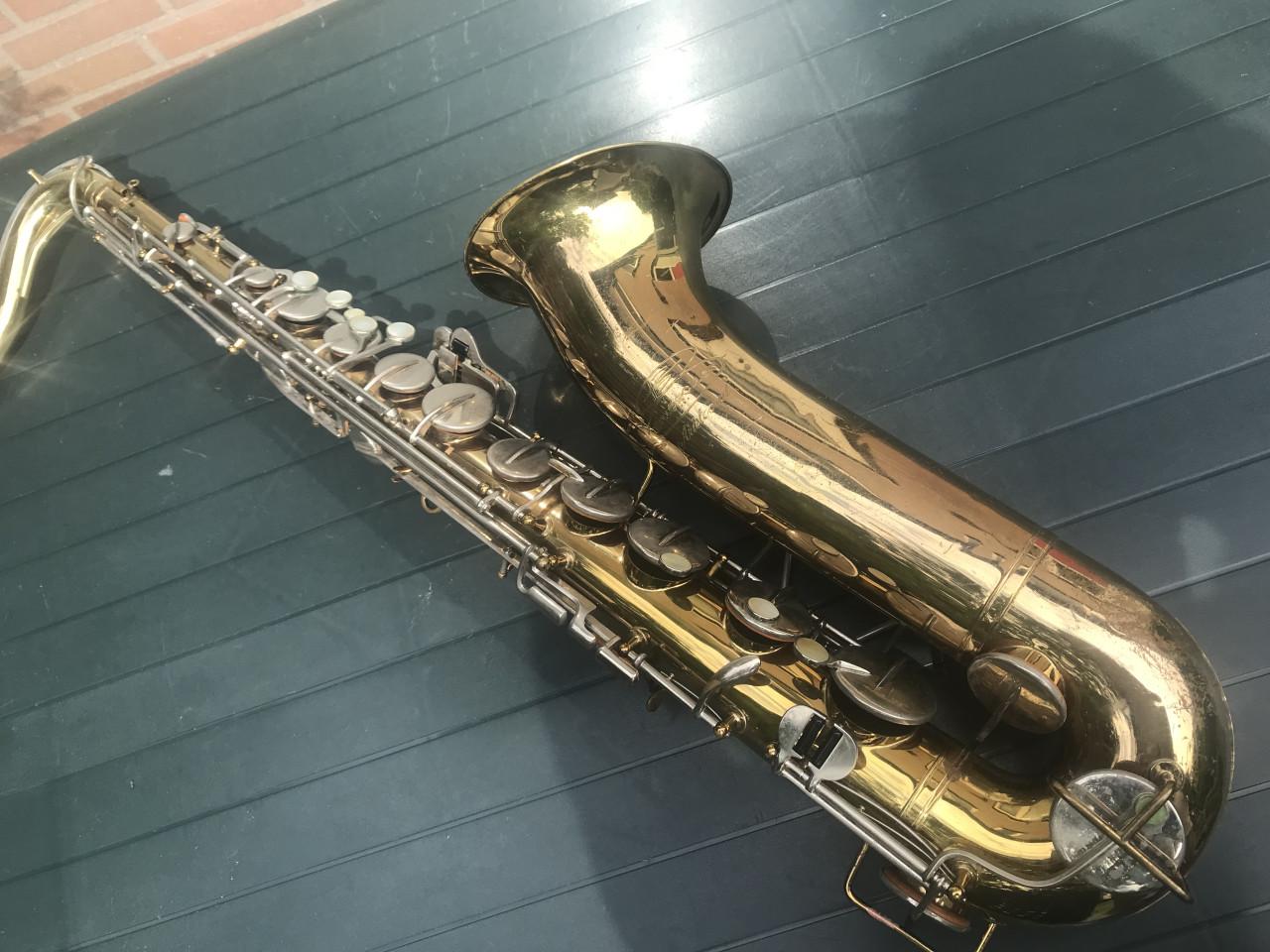 Buescher aristocrat tenor saxofoon