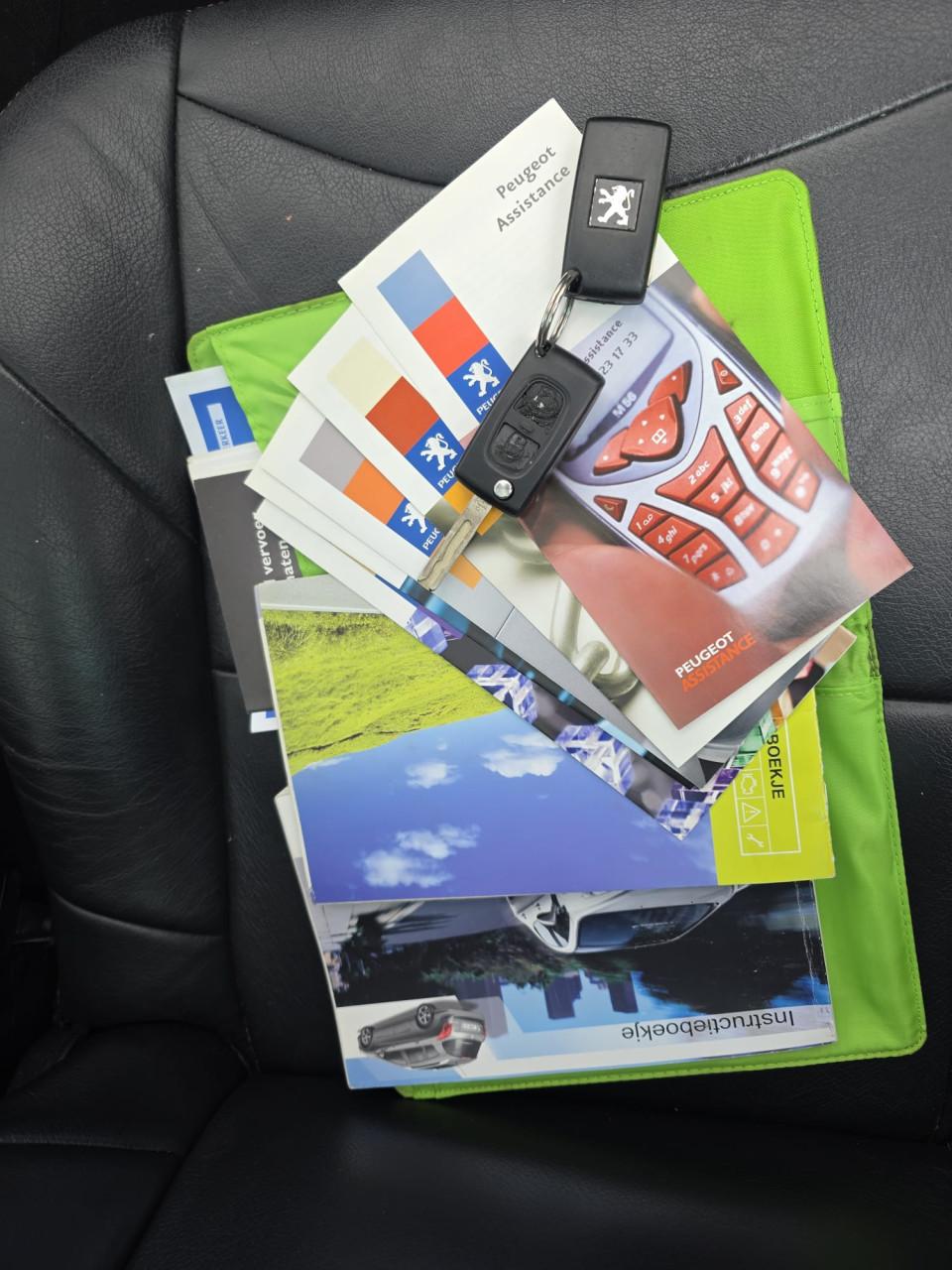 Peugeot 308 SW 1.6 VTi XS Première Pano dak! 2 de eigenaar!