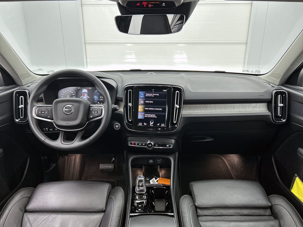 Volvo XC40 1.5 t4 recharge inscription key less | stoelverwarming |