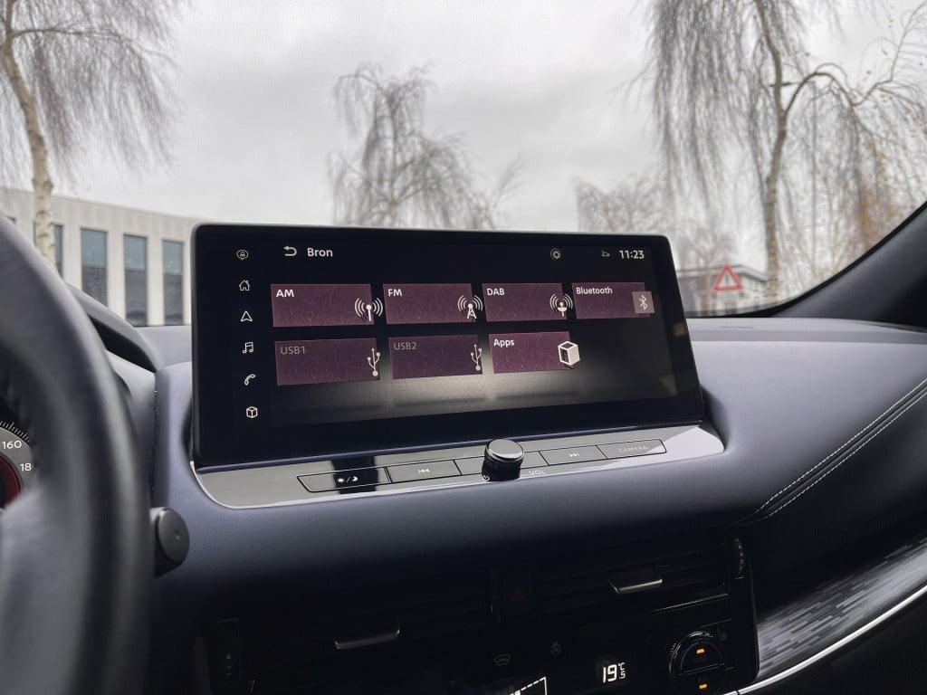 Nissan Qashqai 1.3 mhev xtronic tekna cold pack | two-tone lakkleur | stuur