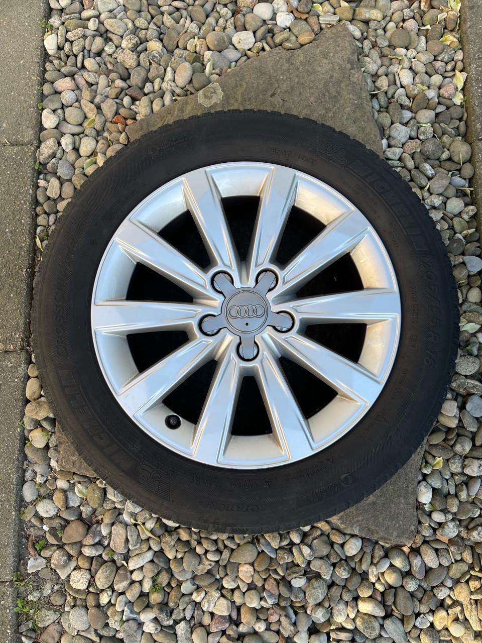 Audi A3 Velgenset originele 16 inch + Michelin CrossClimate (All-Season)