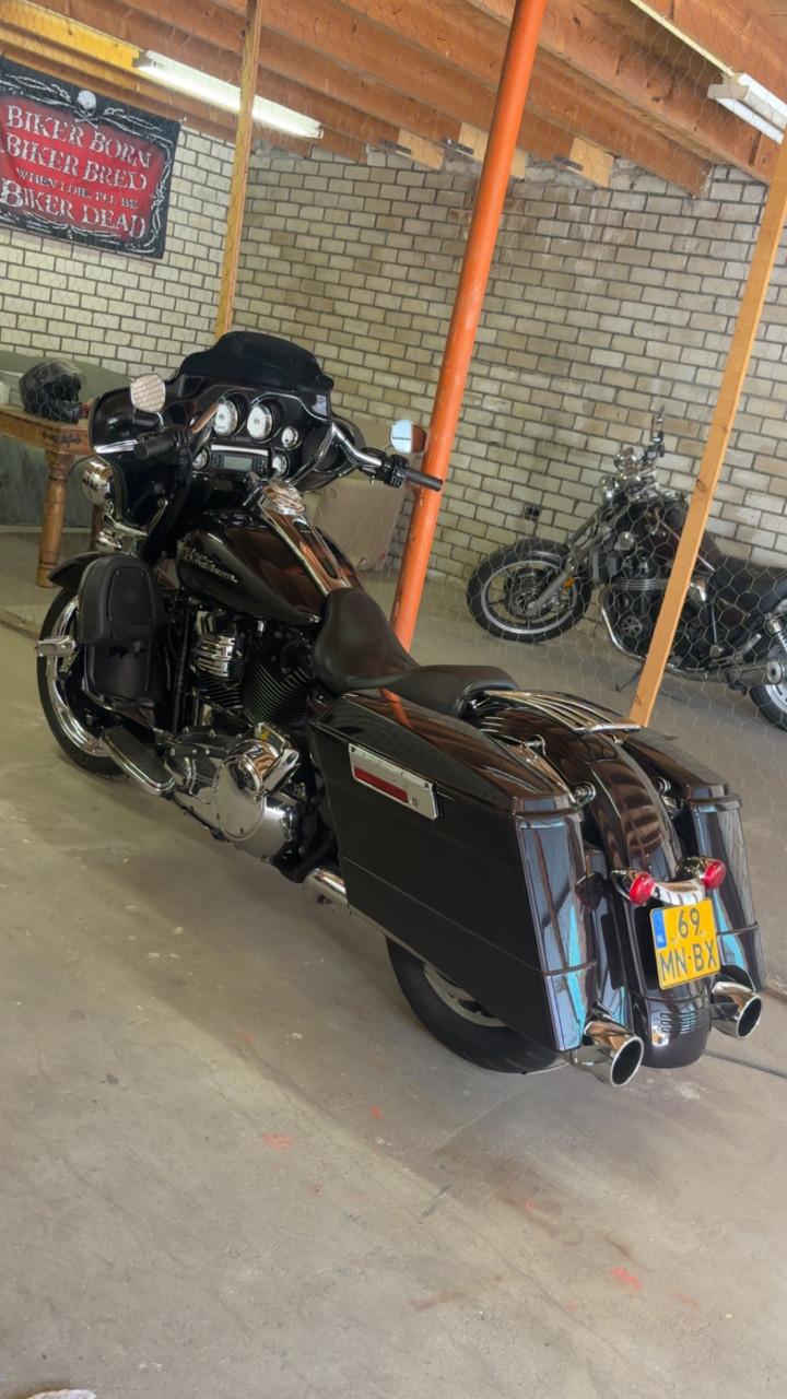 Harley davidson streetglide