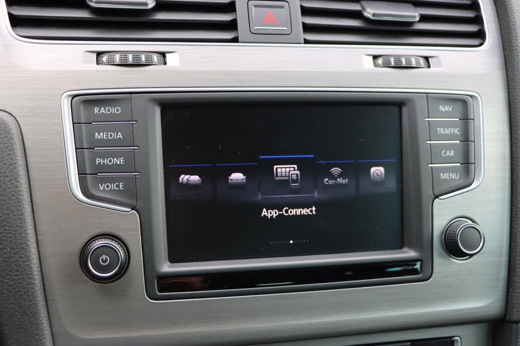 Volkswagen Golf variant 1.0 tsi connected series