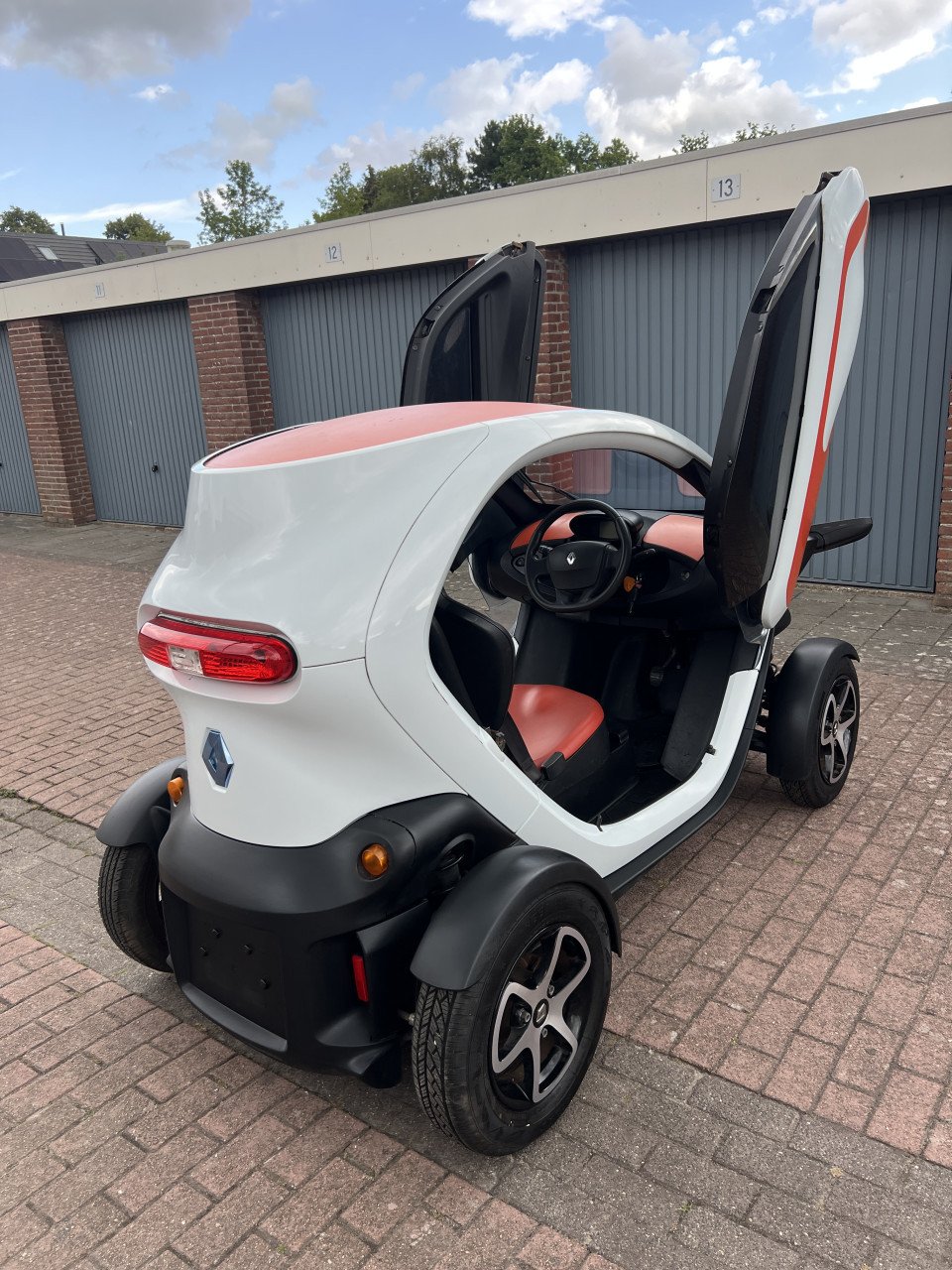 Twizy electrish  met storing