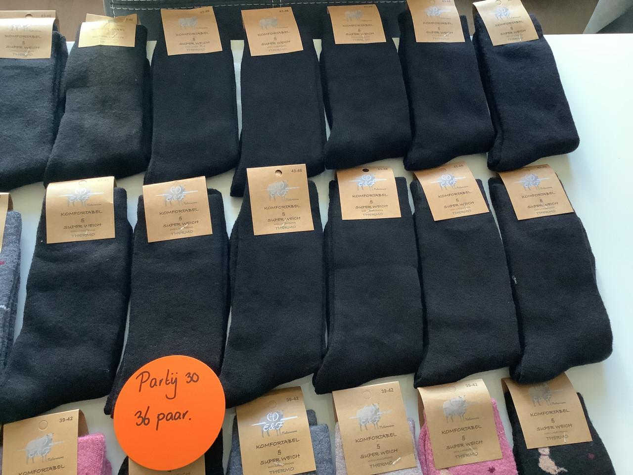 Partij warme wollen sokken. ( partij 30)