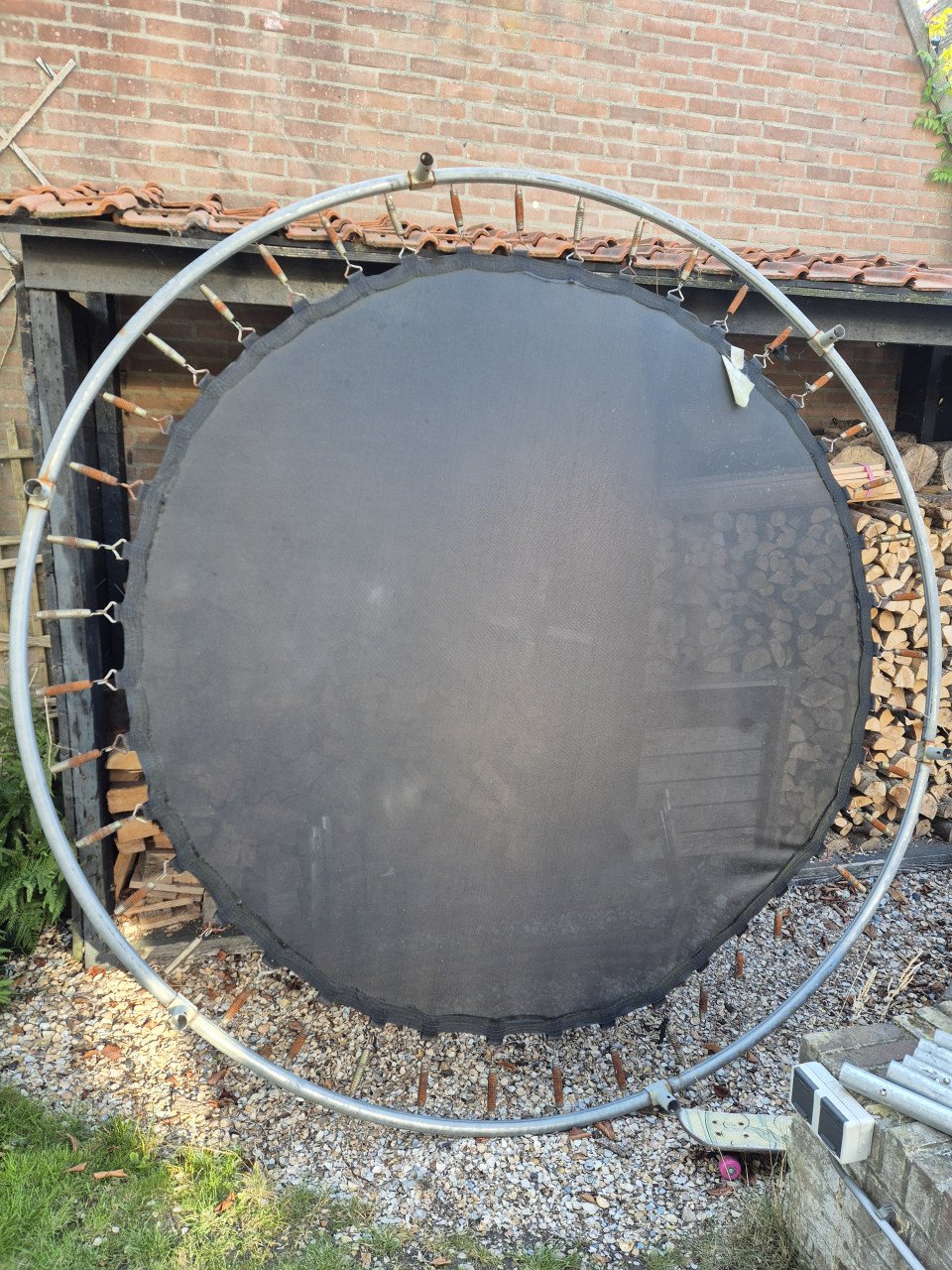 Trampoline