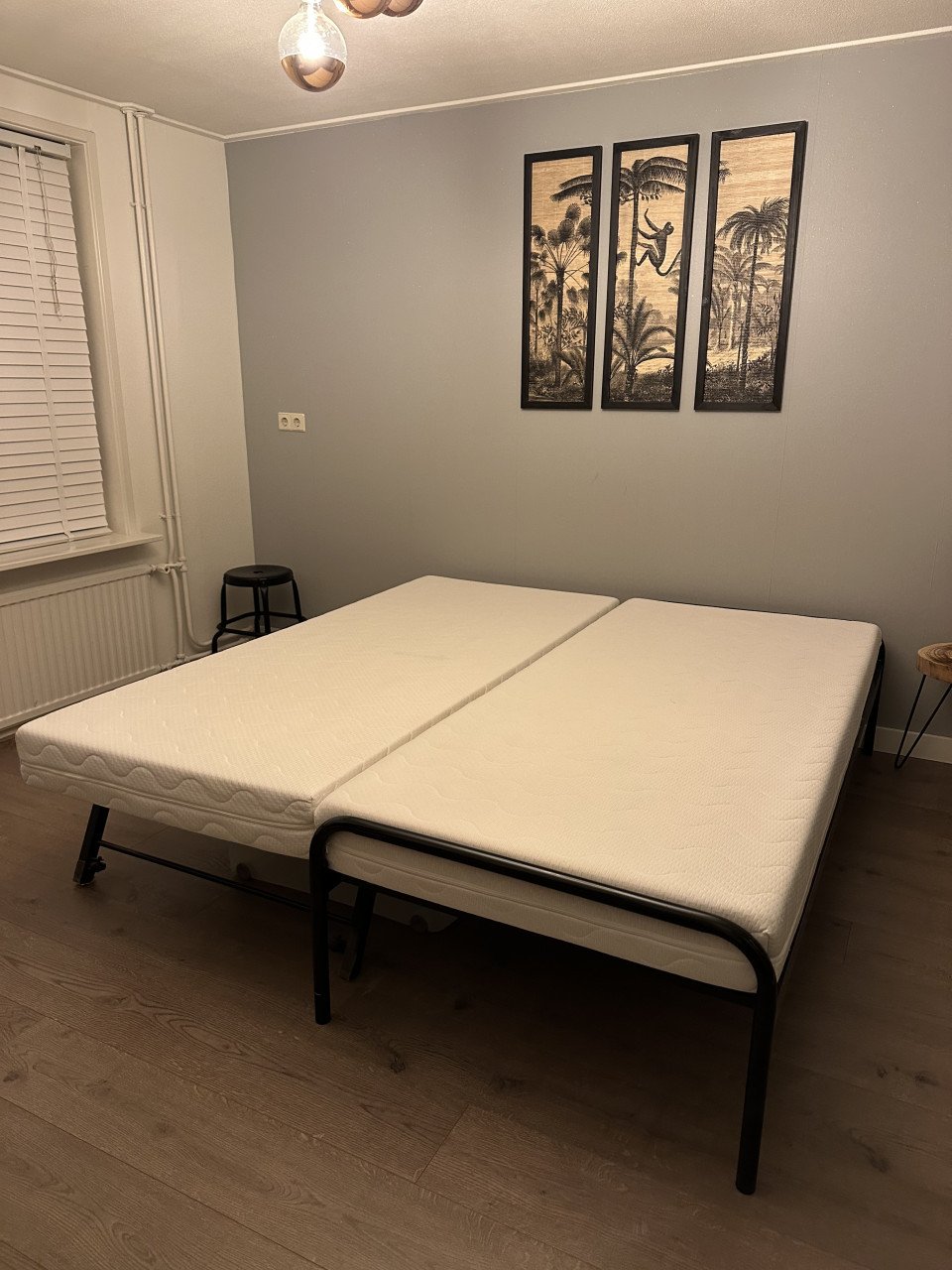 Bed met logeerbed - ook te gebruiken als tweepersoonsbed 2x 90x200