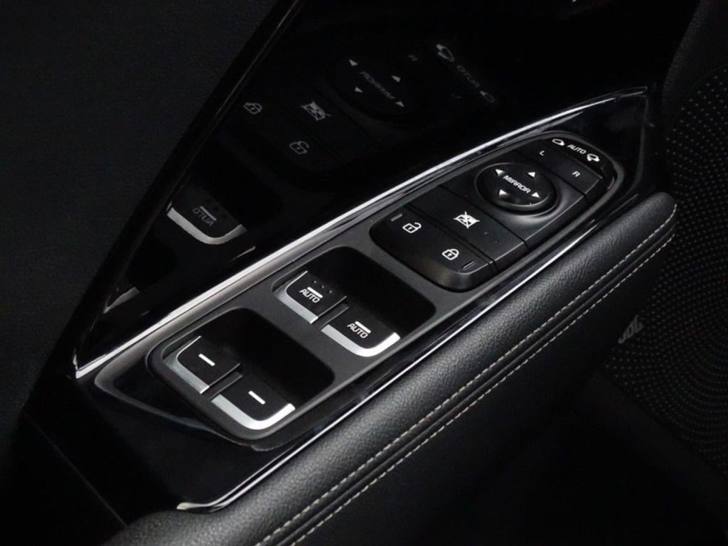 Kia E-niro executiveline 64 kwh incl. btw | led | stoelkoeling-en verwarmin