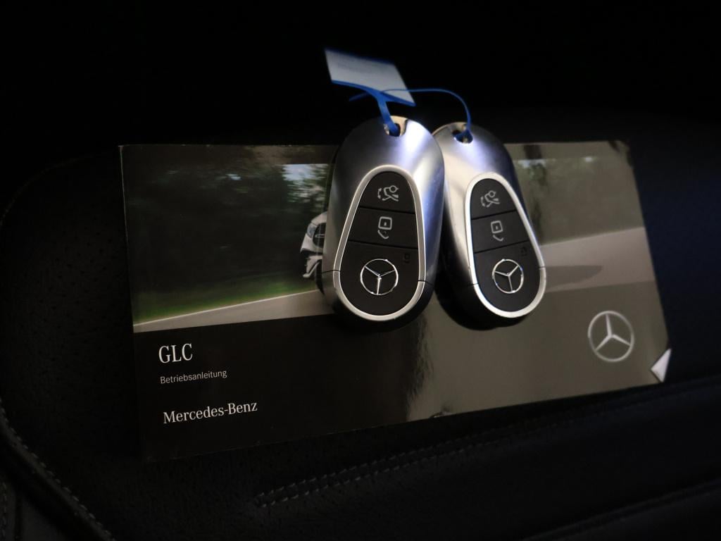 Mercedes-Benz Glc 300 e 4m amg plug-in hybride | trekhaak | amg styling | 2