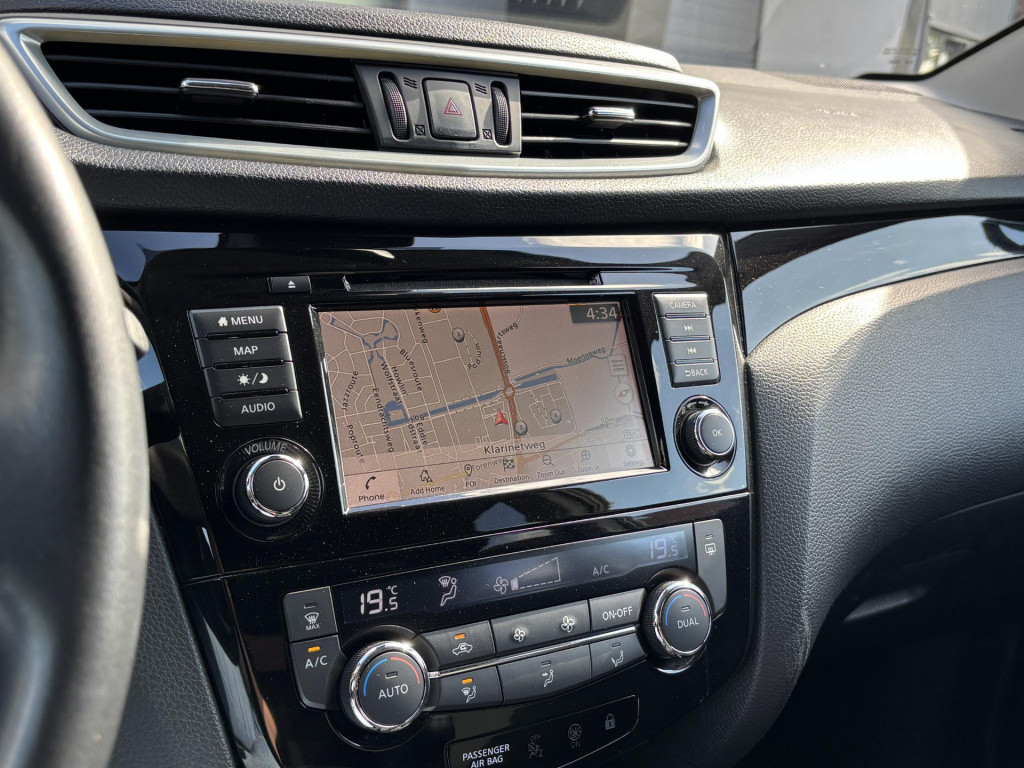 Nissan Qashqai 1.3 dig-t design edition | trekhaak | panoramadak | apple ca