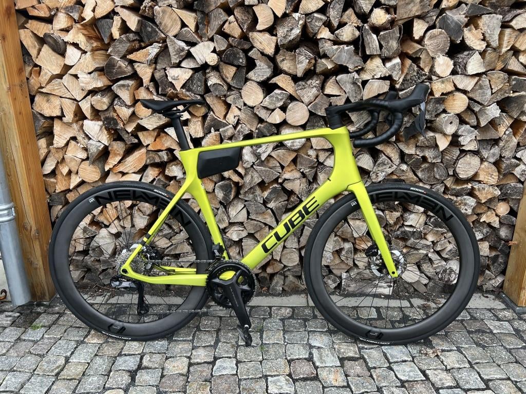 Racefiets Cube Agree C:62 bouwjaar 2025