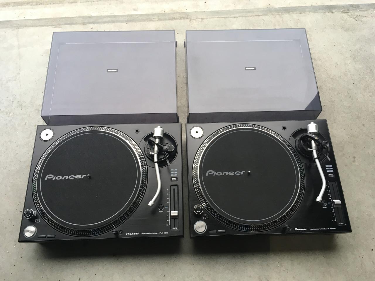 2 x Pioneer PLX 1000 dj draaitafels samen 985 euro SL 1210