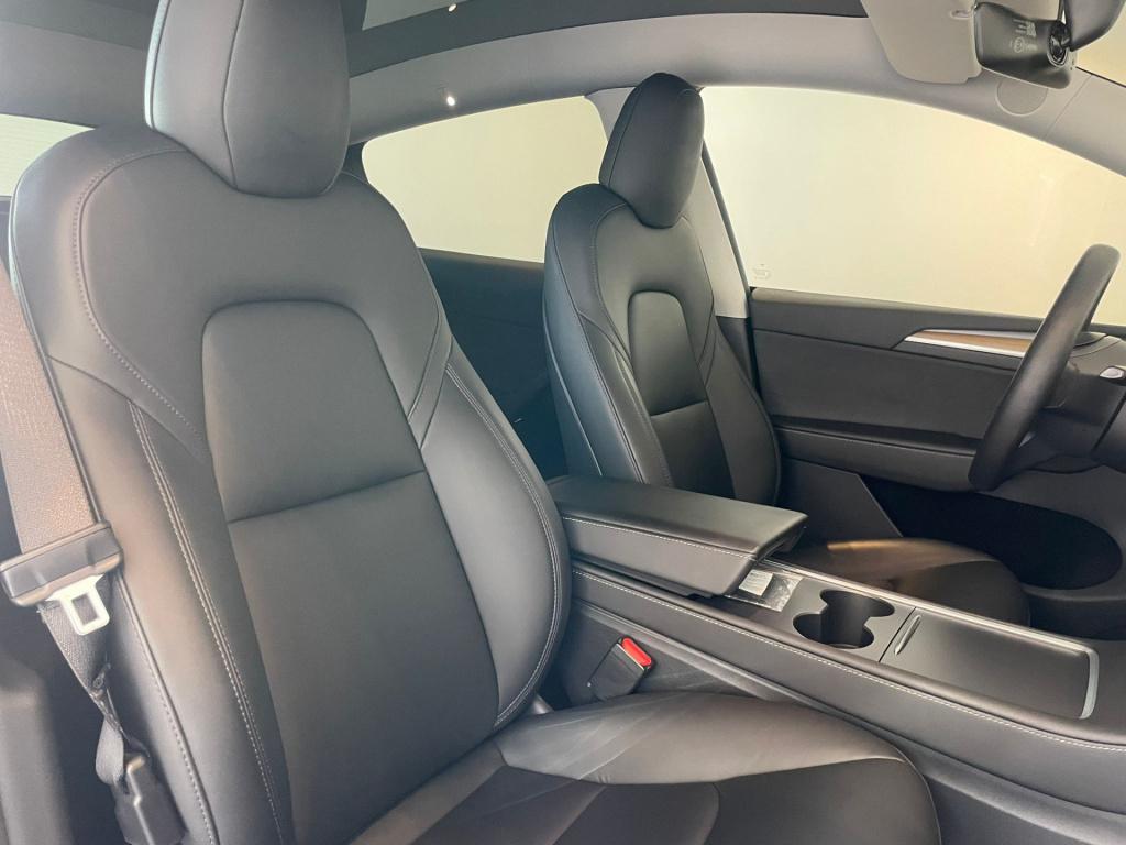 Tesla Model Y long range awd 75 kwh