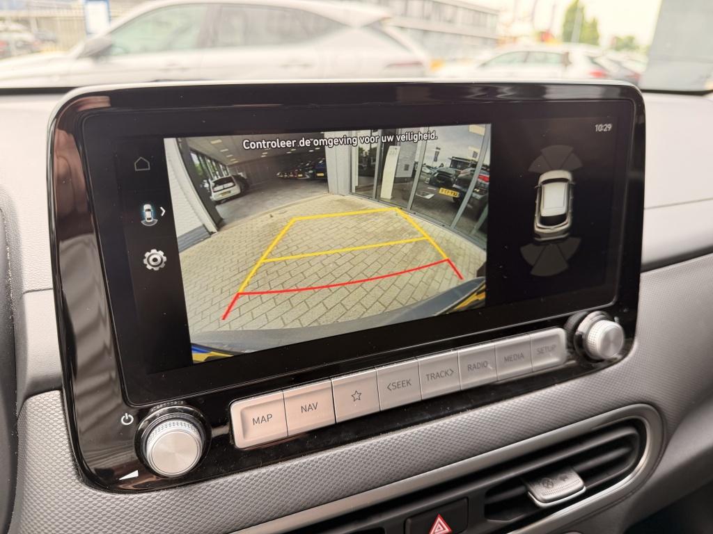 Hyundai Kona ev premium 64 kwh 3 fase | luxe uitvoering | navigatie | hud |