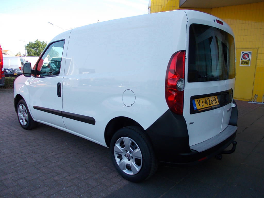 Fiat Doblo 1.3 jtd 90pk multijet 91000km airco, sch.deur