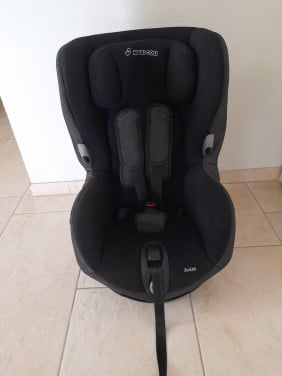 Axiss Draaibaar autostoel 9/18 kg (in goede nette staat)