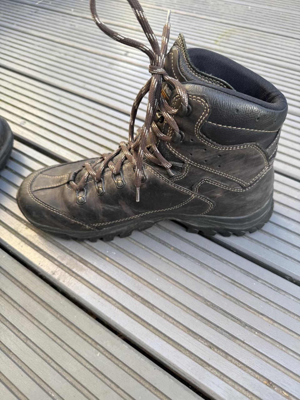 Weinig gebruikte bergschoenen/wandelschoenen Meindl maat 44