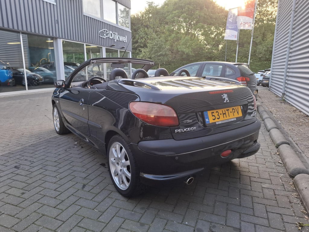 Peugeot 206 cc 2.0i 16v cabriolet clima/leder/park