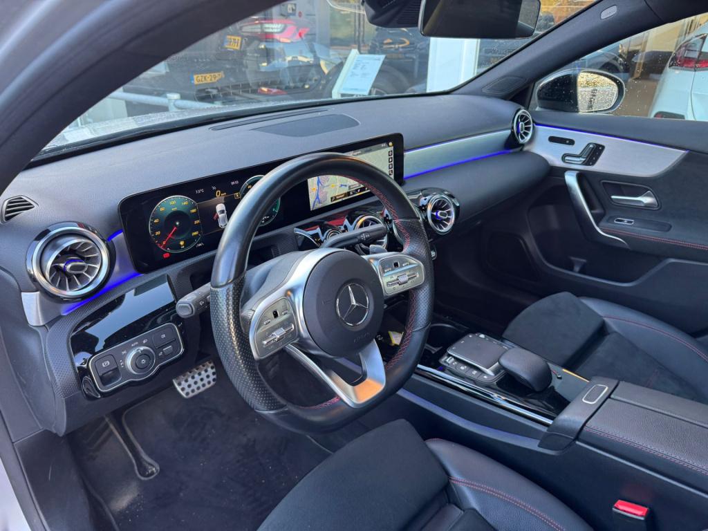 Mercedes-Benz A-Klasse 250 e business solution amg limited