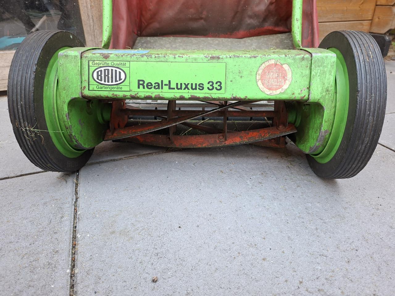 Real Luxus 33 grasmaaier