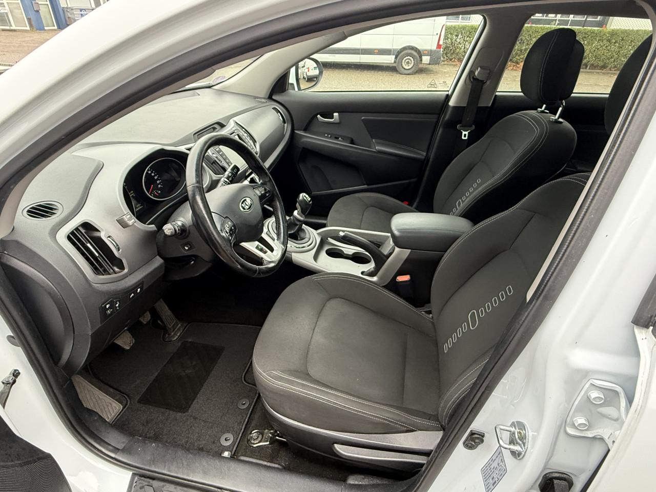 Kia Sportage - 1.6 GDI DynamicLine | Pano | Stuurverwarming|Trekhaak